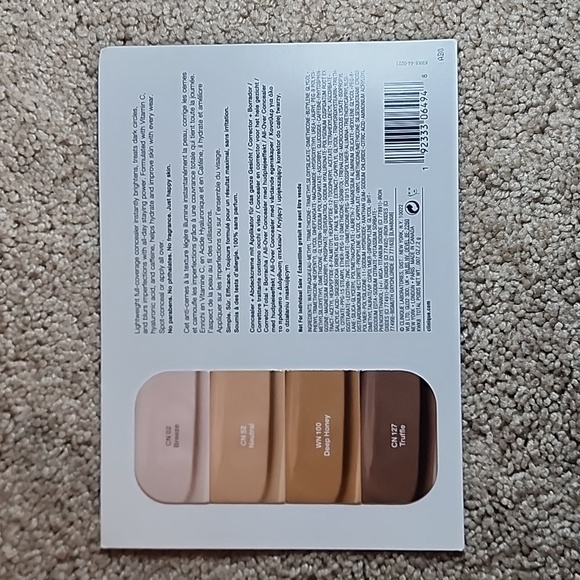 FREE W/ PURCHASE Clinique Even Better concealer samples - Picture 2 of 3
